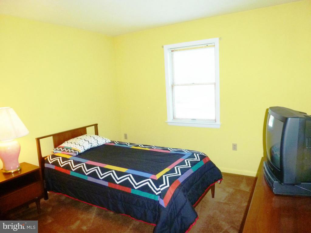 2 Hallmark Drive Lititz, PA 17543 - Photo 15 of 21