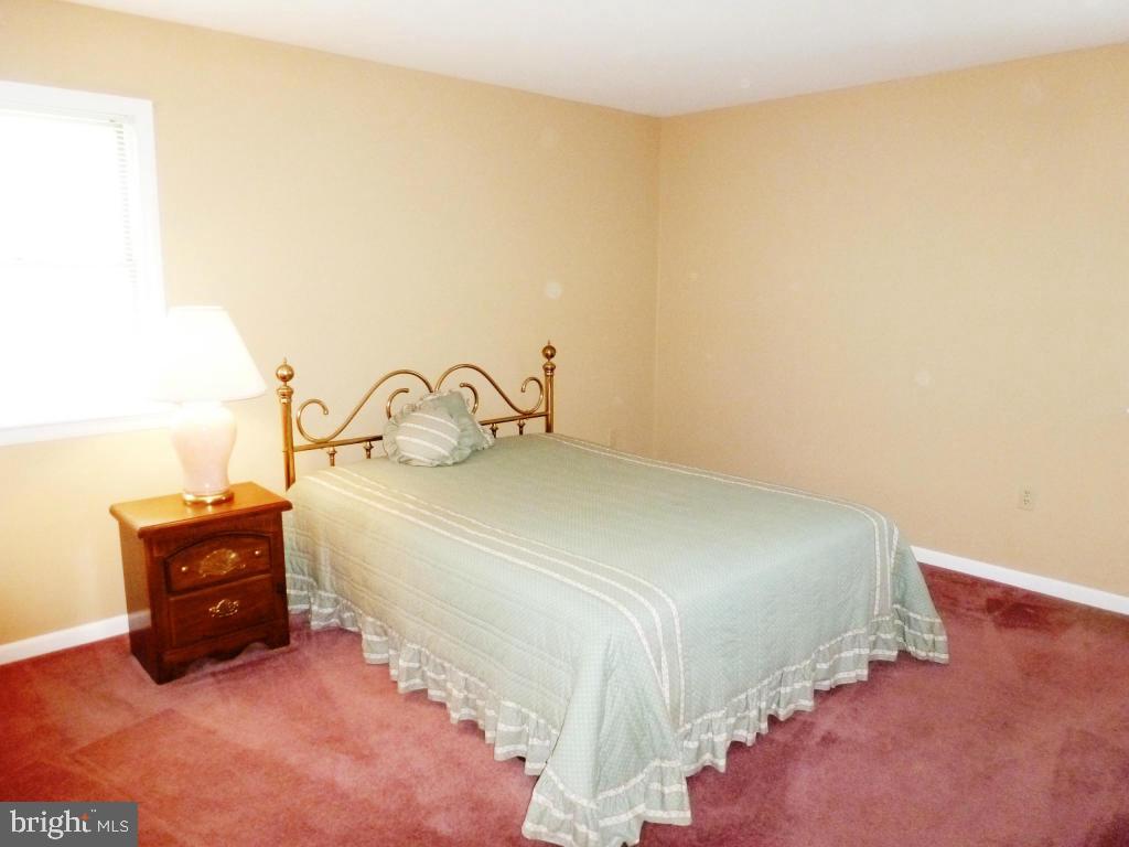 2 Hallmark Drive Lititz, PA 17543 - Photo 10 of 21