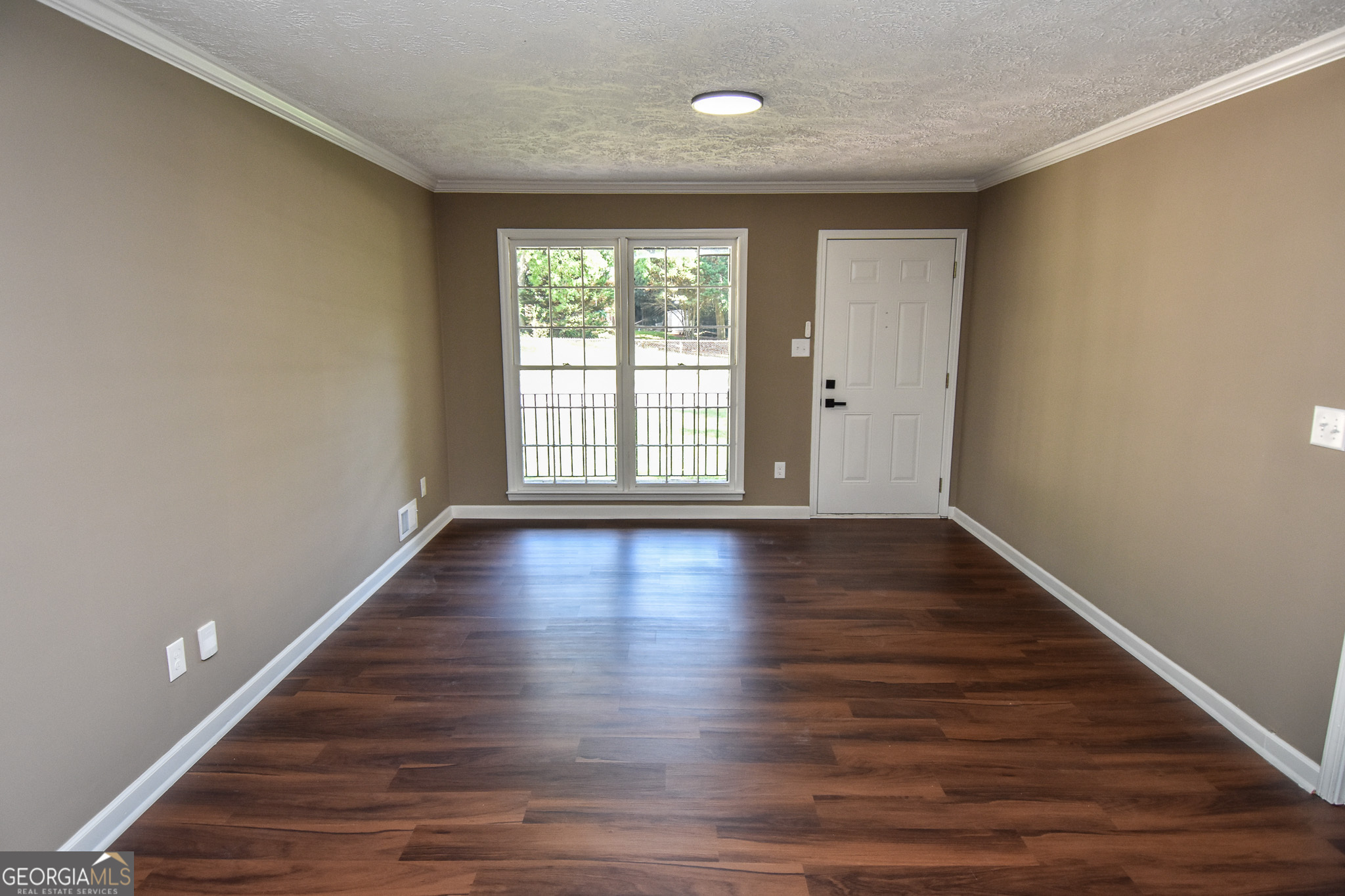 1538 Spring Valley Circle Griffin, GA 30223 - Photo 3 of 34