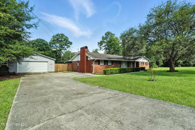 $245,000 | 138 Essex Court, Picayune, MS 39466