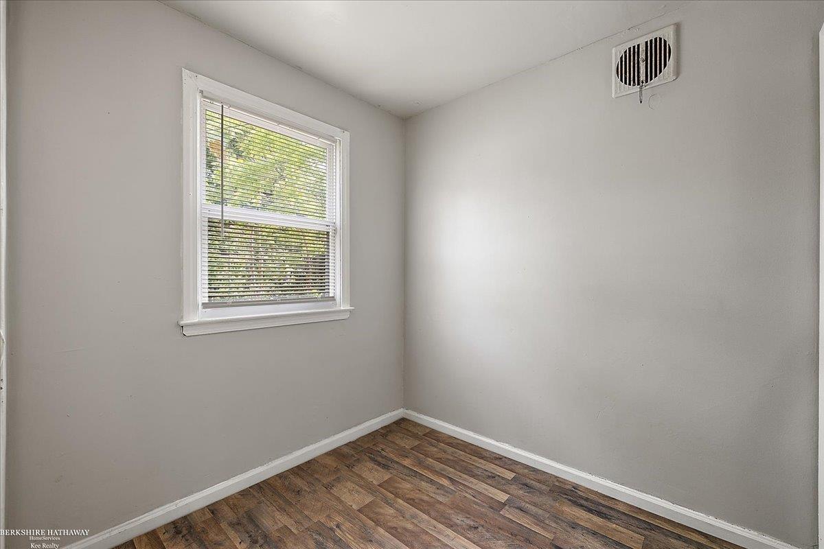 16630 Winston Street Detroit, MI 48219 - Photo 8 of 22