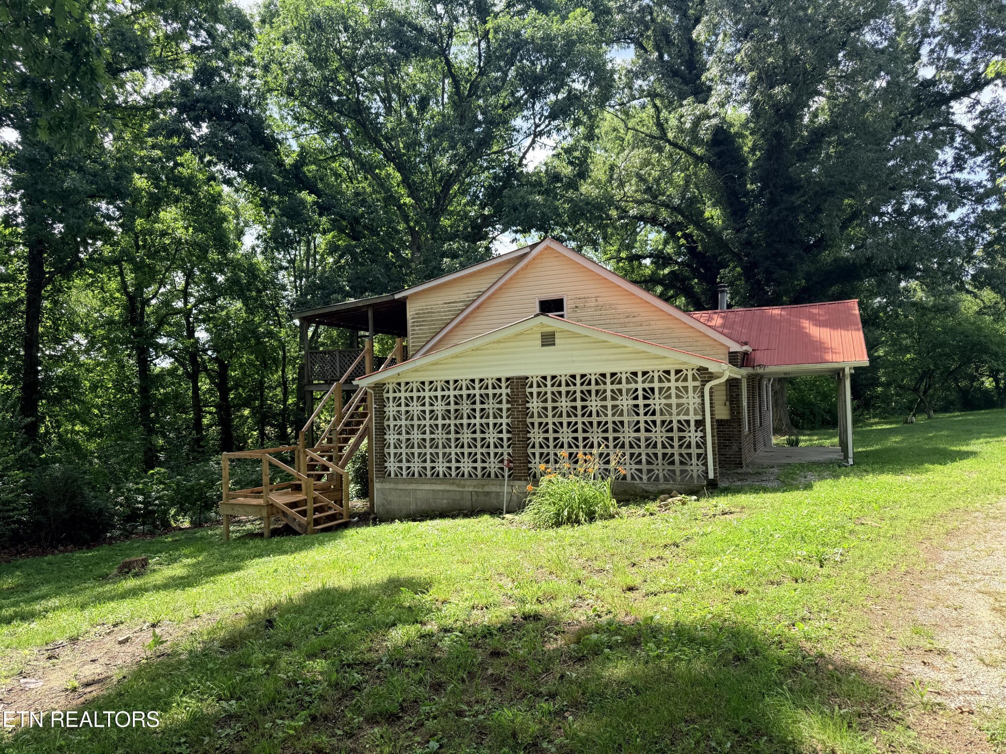 1089 Bicknell Road Clarkrange, TN 38553 - Photo 3 of 39