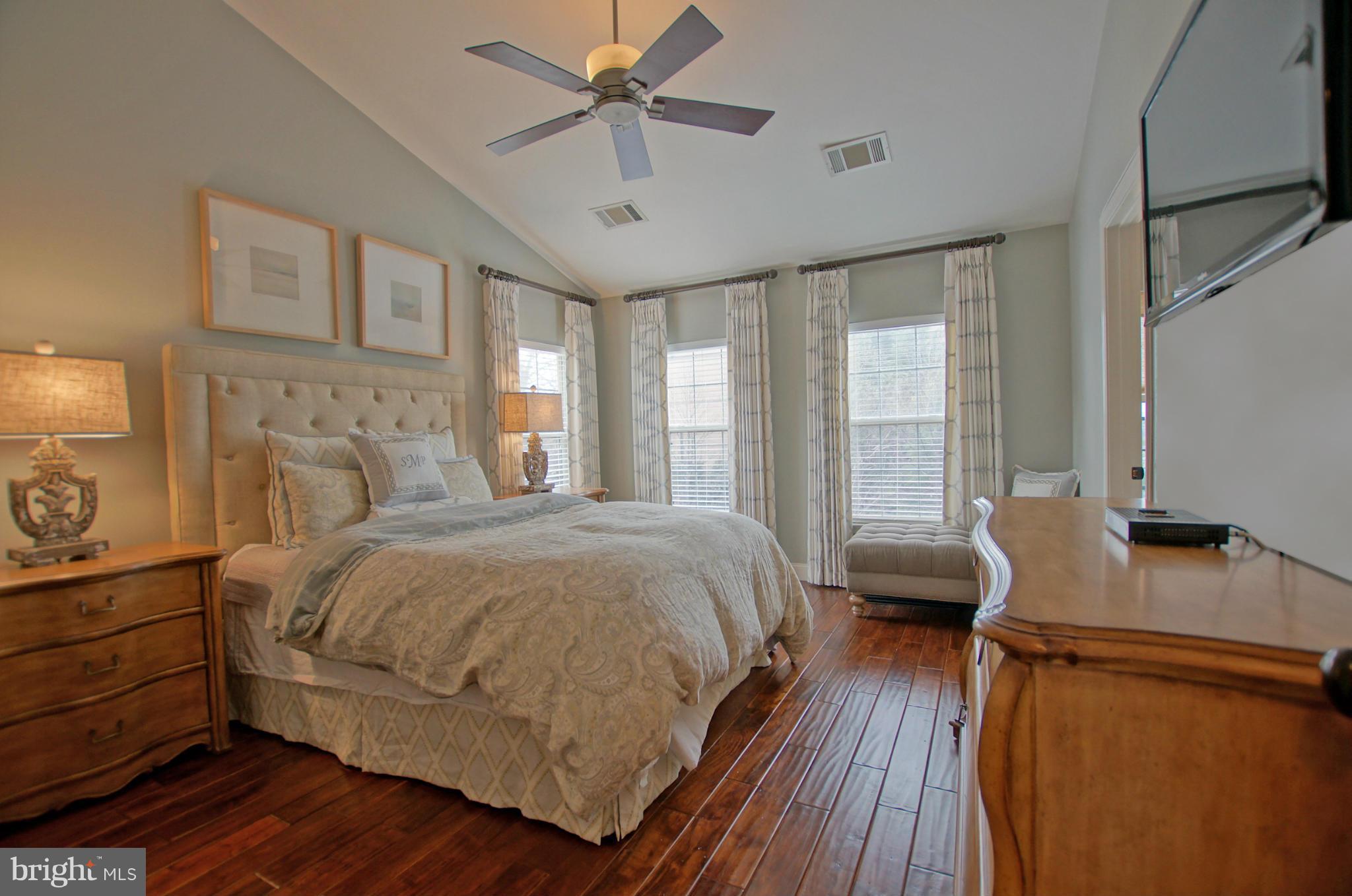 12035 Edgemere Circle Reston, VA 20190 - Photo 11 of 23 Bedroom (Master)