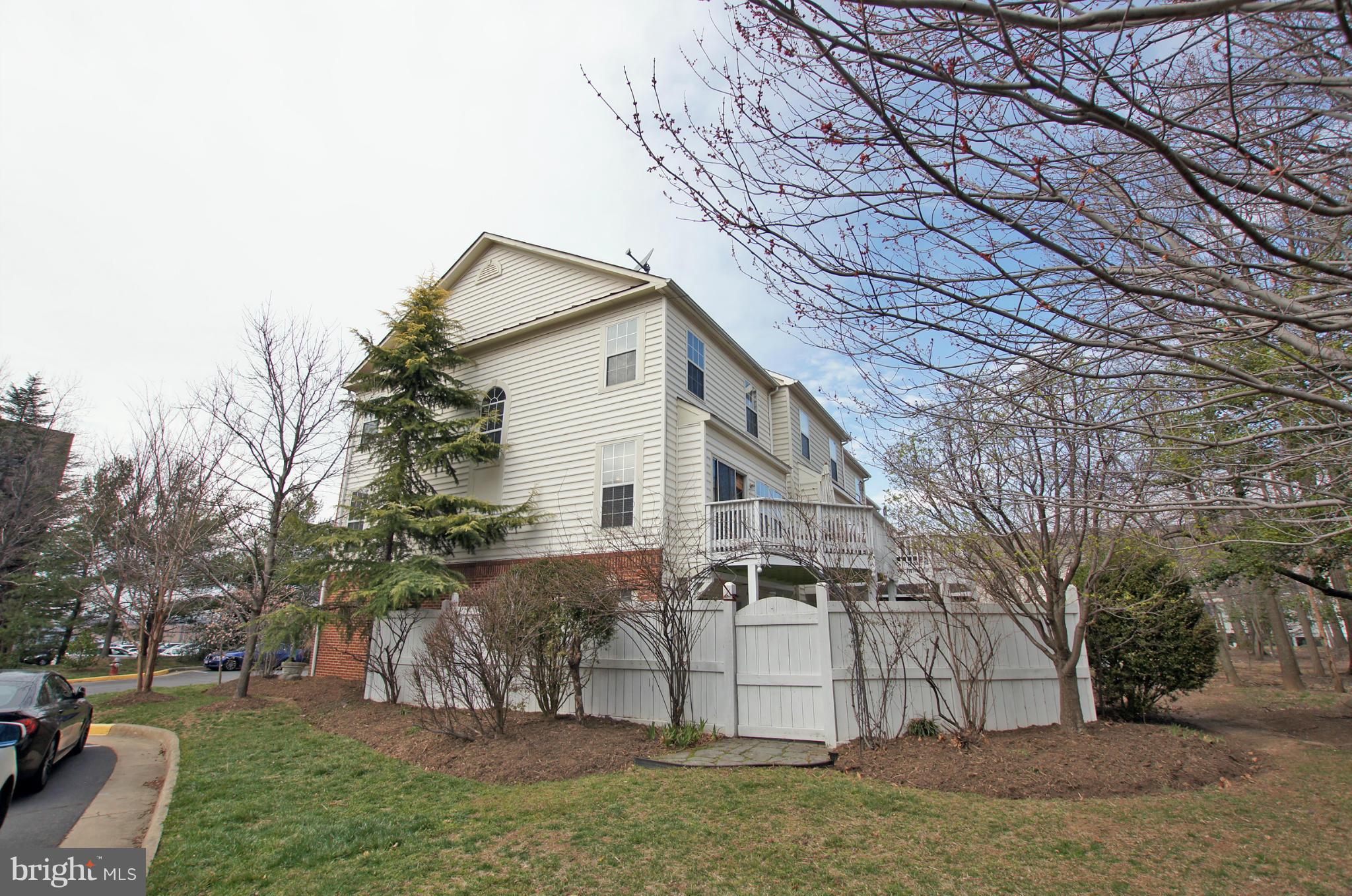 12035 Edgemere Circle Reston, VA 20190 - Photo 21 of 23 Exterior (General)