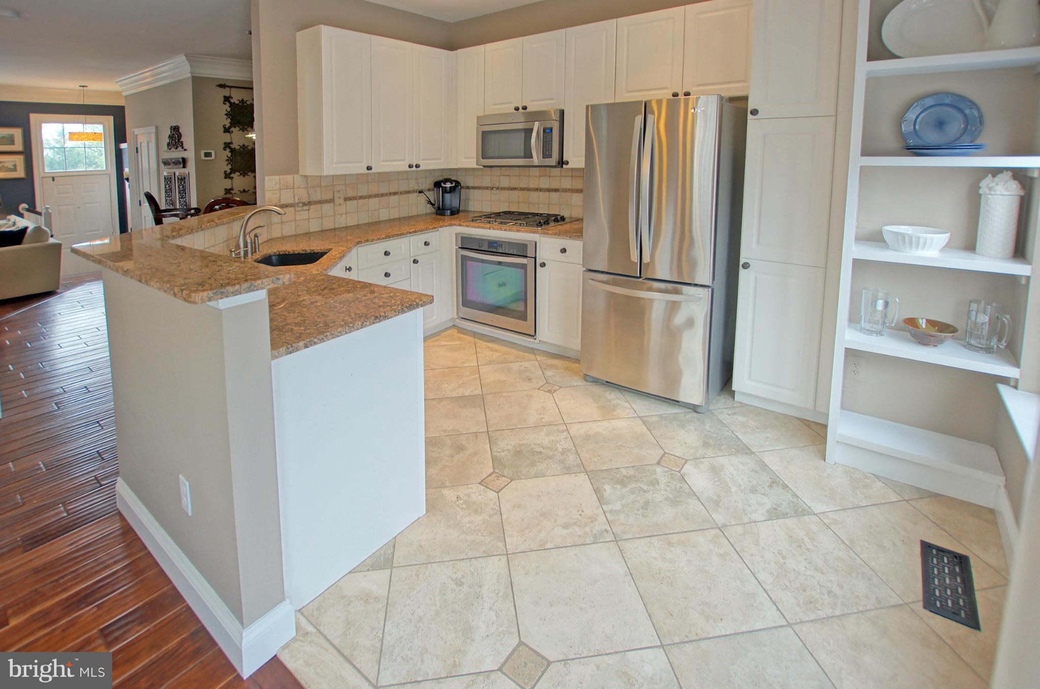 12035 Edgemere Circle Reston, VA 20190 - Photo 9 of 23 Kitchen