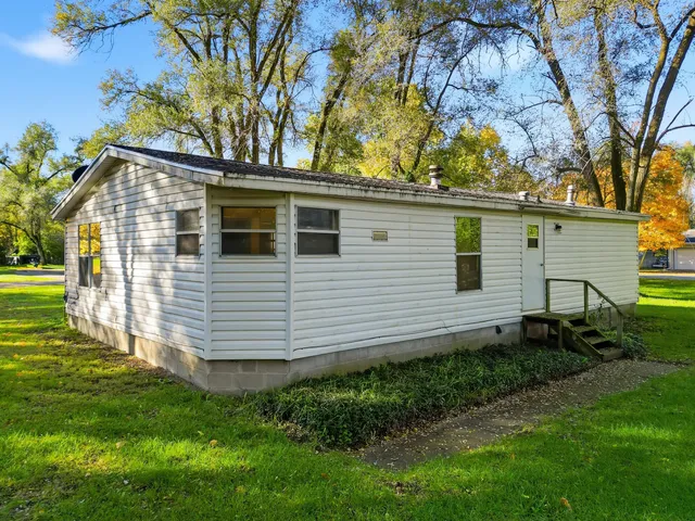 $168,000 | 212 Elm Street, Howard City, MI 49329