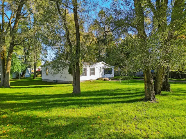 $168,000 | 212 Elm Street, Howard City, MI 49329