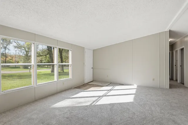 $168,000 | 212 Elm Street, Howard City, MI 49329