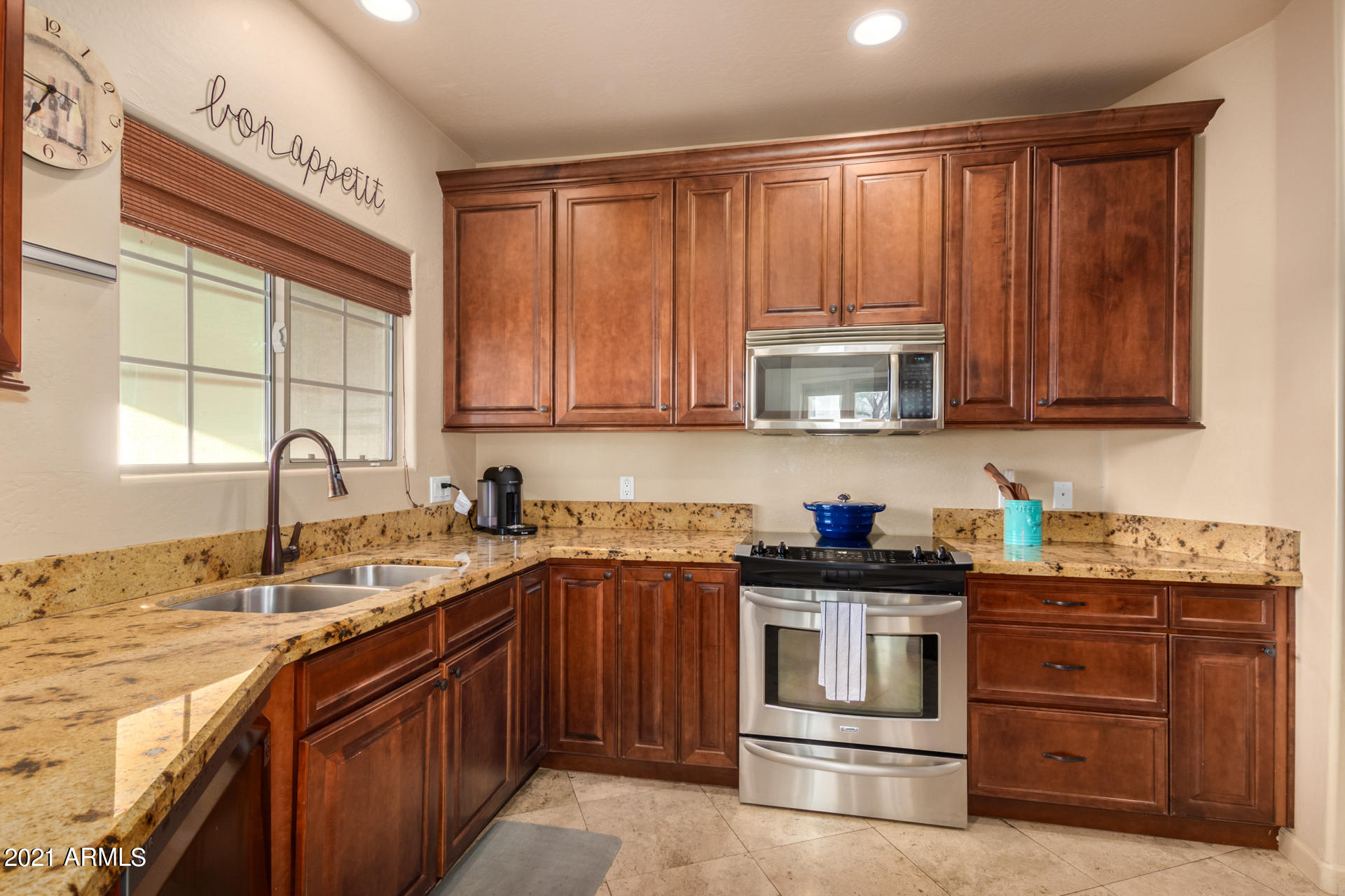 1613 East Grandview Road Phoenix, AZ 85022 - Photo 7 of 28 0009-Grandview 8