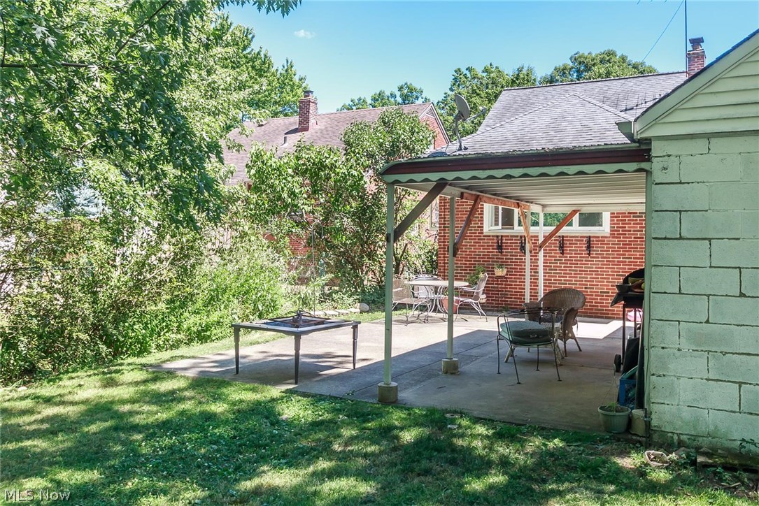 24583 Chardon Road Cleveland, OH 44143 - Photo 9 of 26 Gallery Image 9