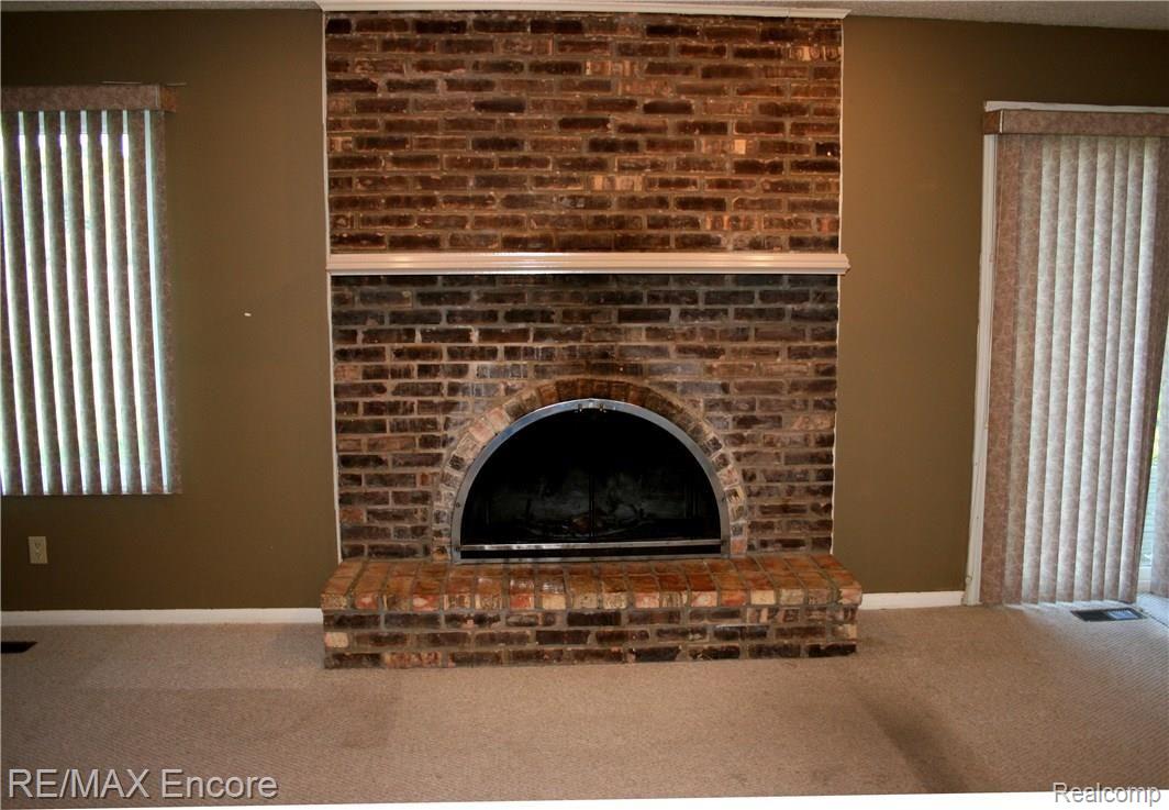 7161 Brewer Road Flint, MI 48507 - Photo 7 of 30 IMG_2184.JPG