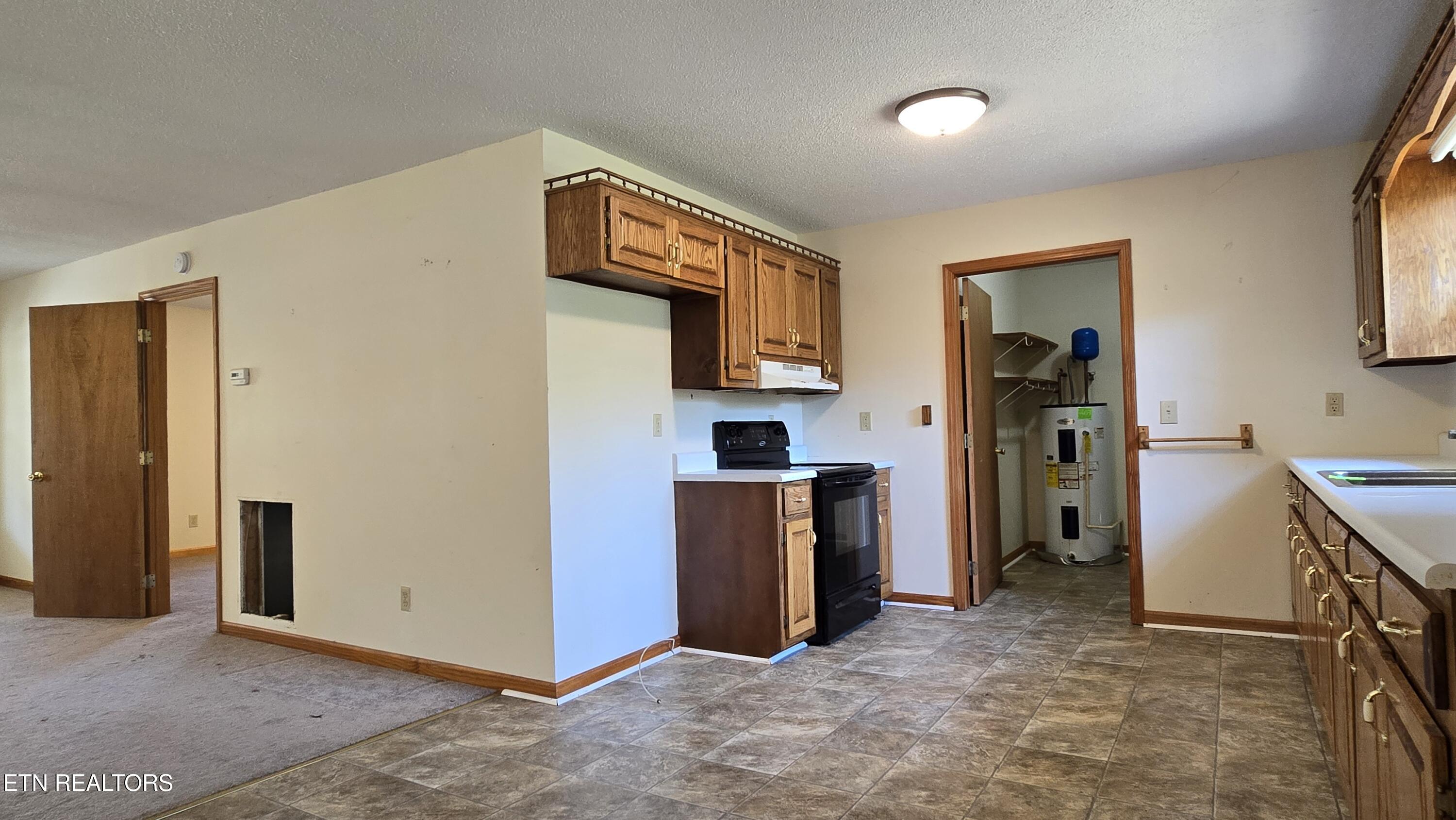 324 Circle R Drive Benton, TN 37307 - Photo 4 of 29 20260407_141440