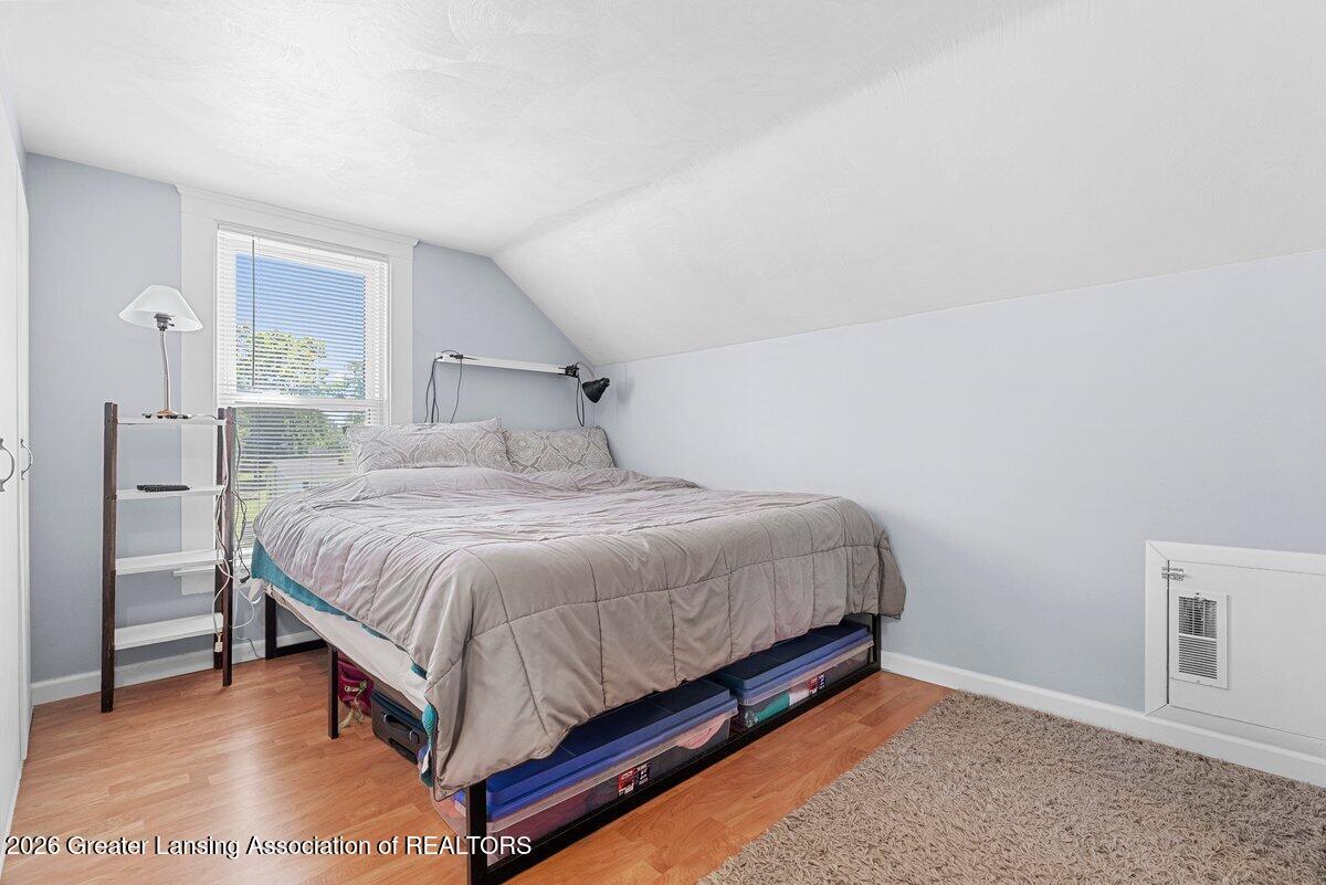 1332 West Valley Road Lansing, MI 48906 - Photo 21 of 33 Media Jett - 07 (1)