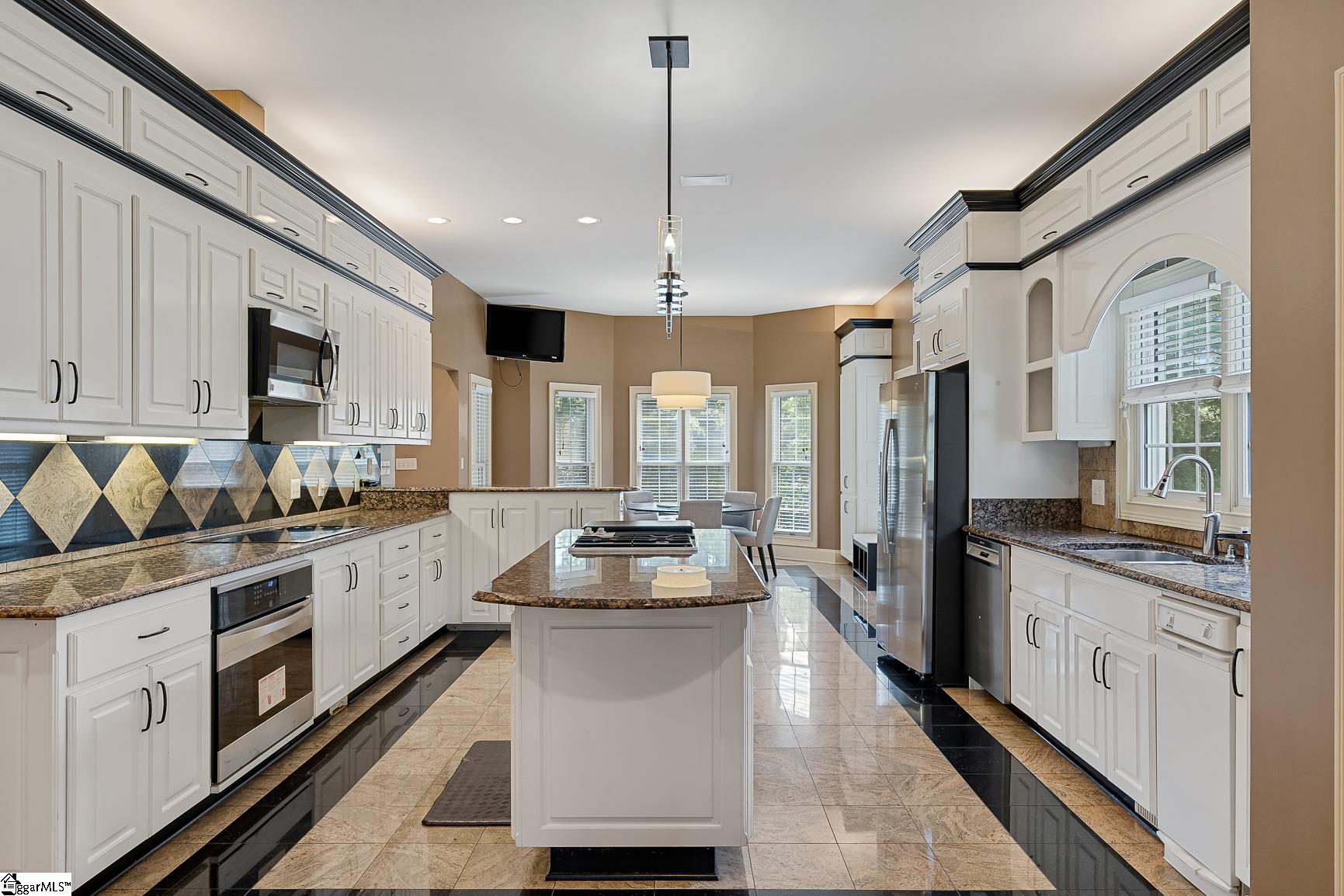 107 Amanda Drive Anderson, SC 29621 - Photo 8 of 48 Gallery Image 8