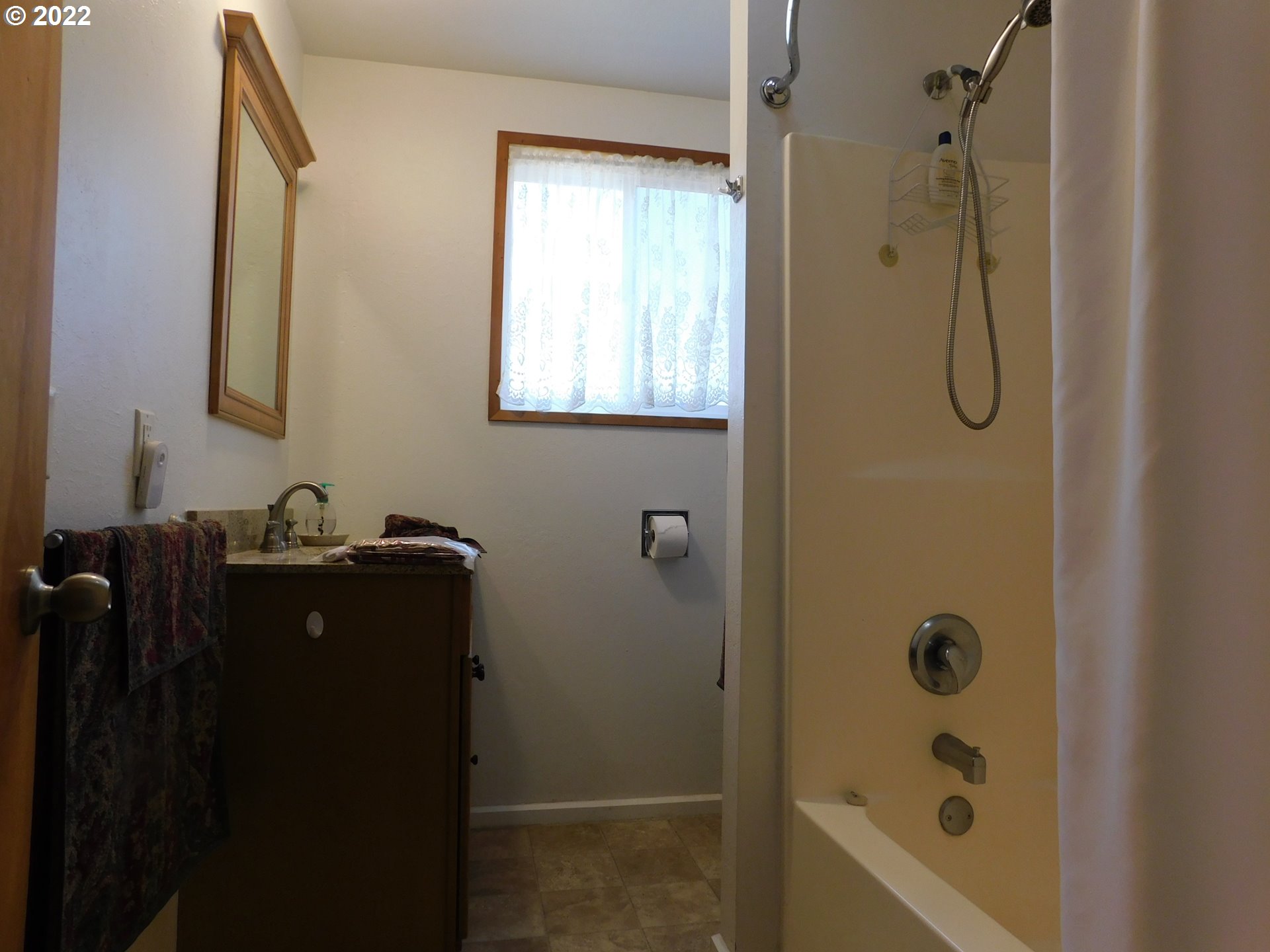 1711 Spruce Street Myrtle Point, OR 97458 - Photo 12 of 26 Gallery Image 12
