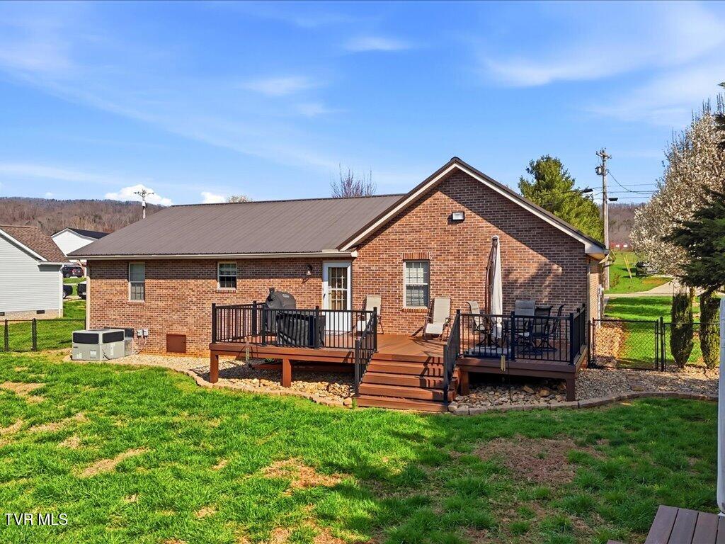 197 Deer Ridge Drive Rutledge, TN 37861 - Photo 25 of 37 197 Deer Ridge Dr - 25