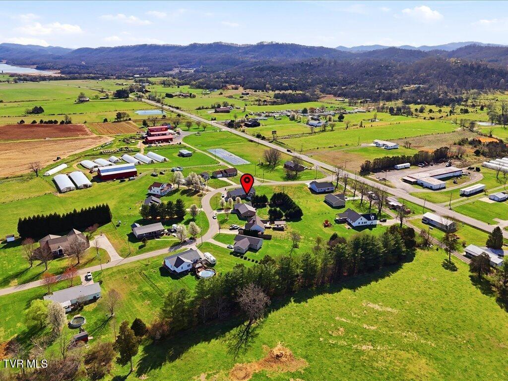 197 Deer Ridge Drive Rutledge, TN 37861 - Photo 29 of 37 197 Deer Ridge Dr - 29