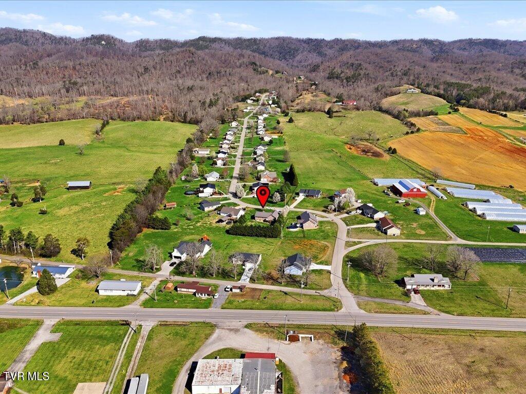 197 Deer Ridge Drive Rutledge, TN 37861 - Photo 31 of 37 197 Deer Ridge Dr - 31