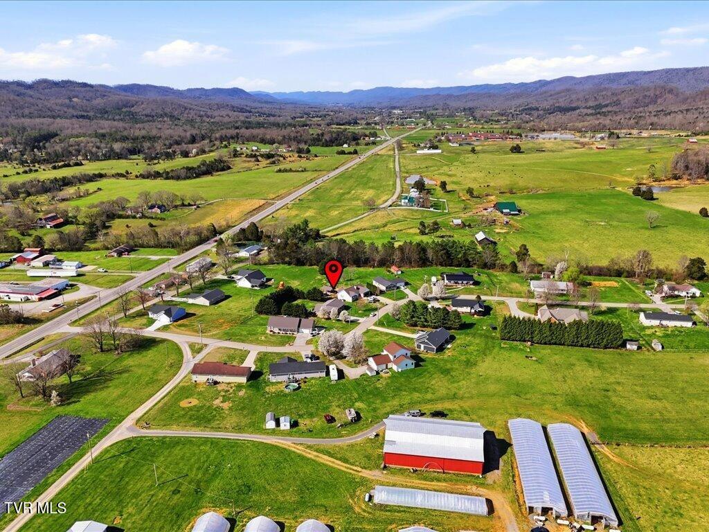 197 Deer Ridge Drive Rutledge, TN 37861 - Photo 32 of 37 197 Deer Ridge Dr - 32