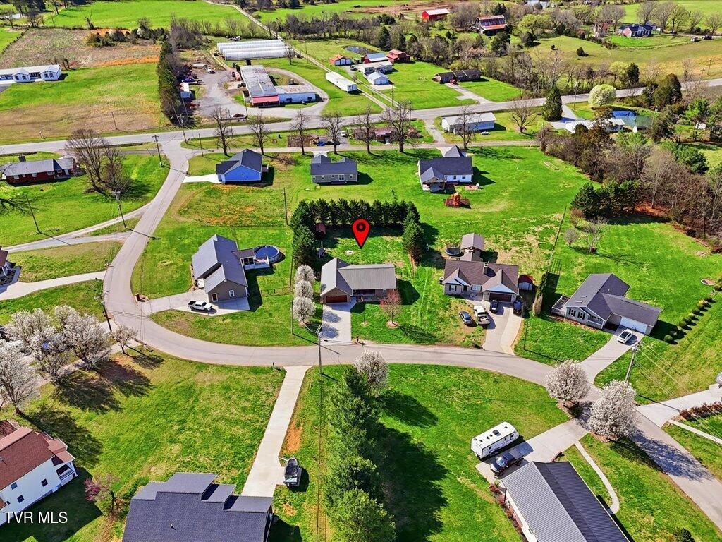 197 Deer Ridge Drive Rutledge, TN 37861 - Photo 33 of 37 197 Deer Ridge Dr - 33