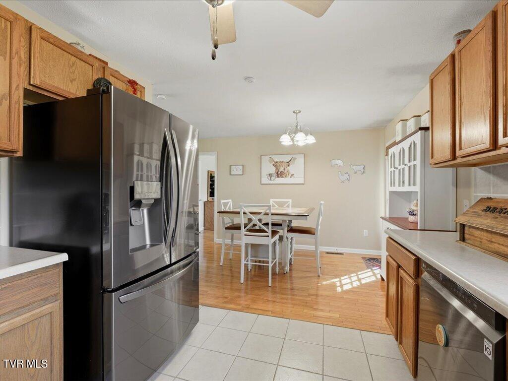 197 Deer Ridge Drive Rutledge, TN 37861 - Photo 9 of 37 197 Deer Ridge Dr - 9