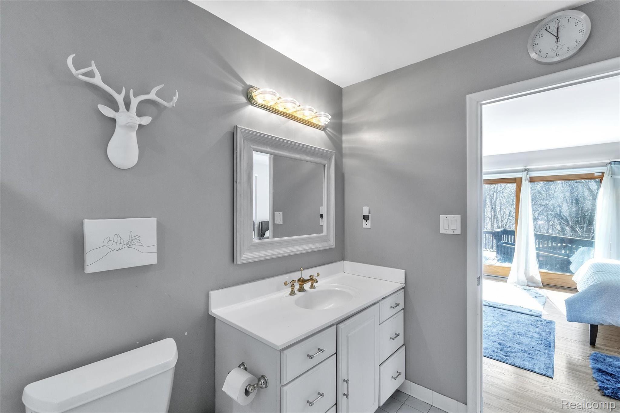 34412 Quaker Valley Road Farmington, MI 48331 - Photo 26 of 57 33-34412-Quaker-vallet-Rd-WindowStill-Real-Estate-Photography-33.jpg