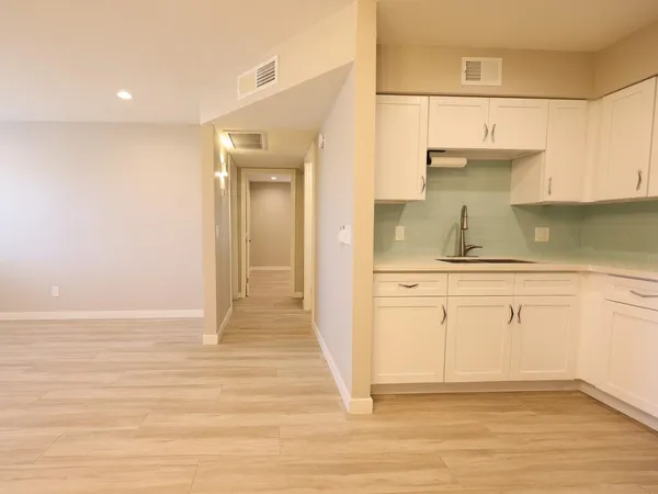 $1,399 | 476 East Linda Avenue, Unit 4, Apache Junction, AZ 85119