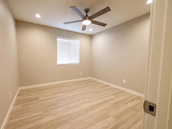 $1,399 | 476 East Linda Avenue, Unit 4, Apache Junction, AZ 85119