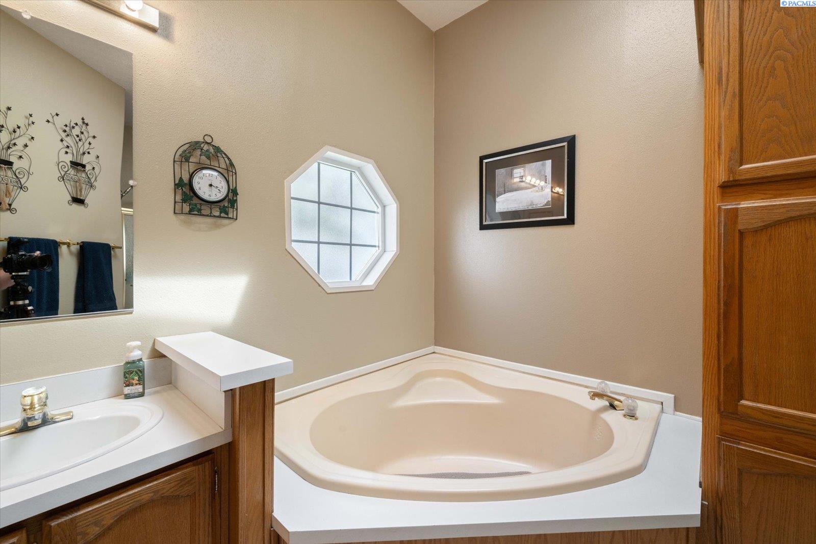 213505 East Cochran Road Kennewick, WA 99337 - Photo 49 of 50 Gallery Image 49