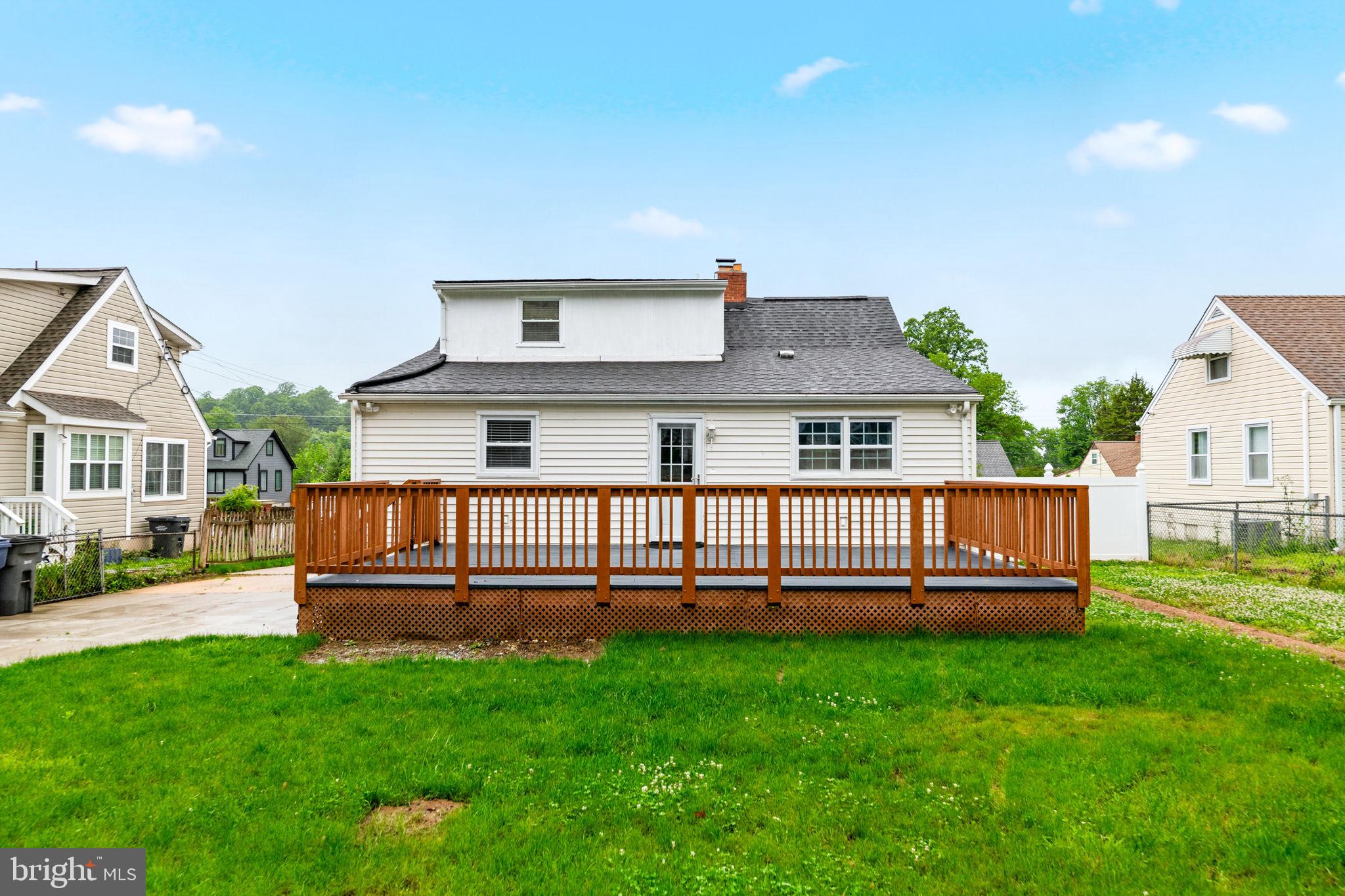 6823 Barrett Road Falls Church, VA 22042 - Photo 31 of 36