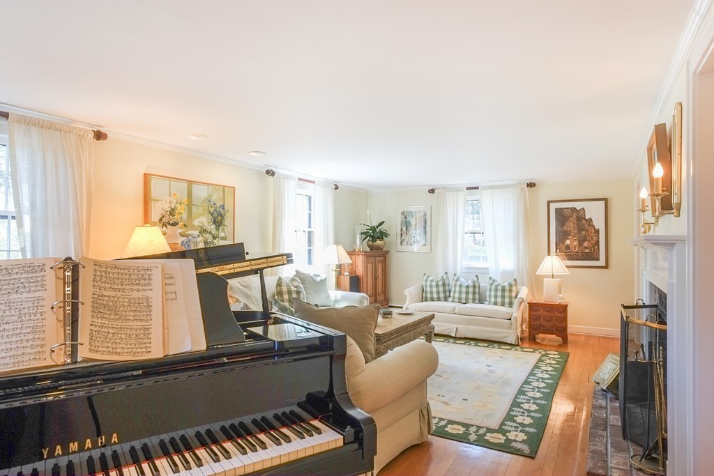 11 Alden Road Wayland, MA 01778 - Photo 6 of 24 Gallery Image 6