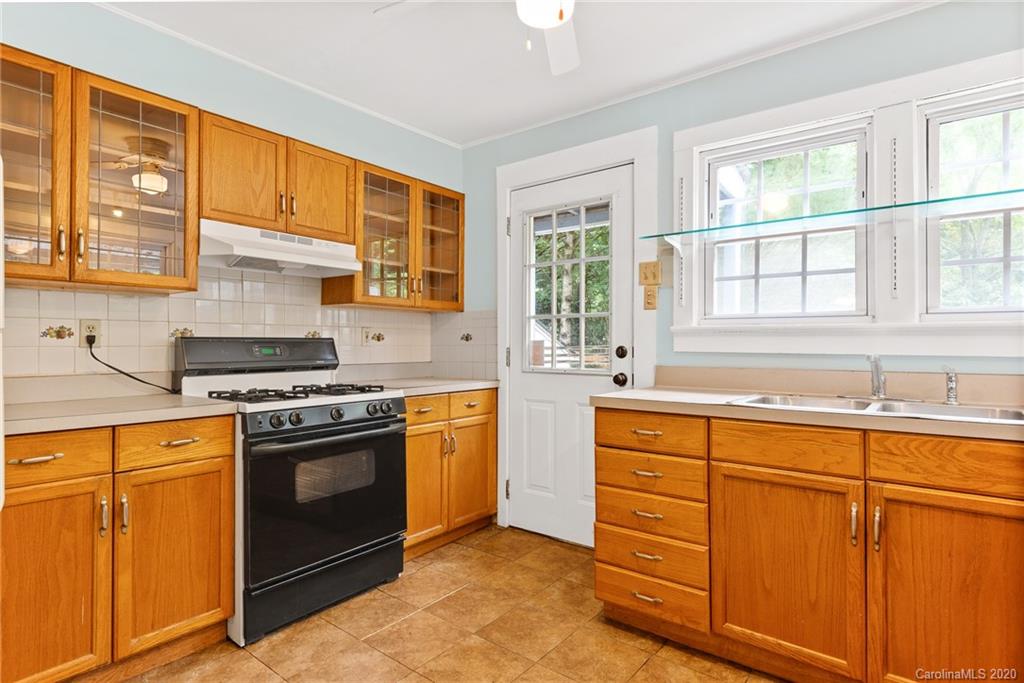 16 Mountain View Road Asheville, NC 28805 - Photo 11 of 22 Gallery Image 11