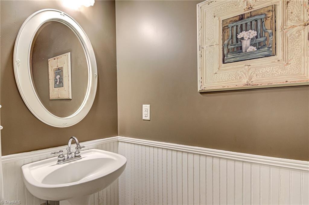 7906 Cress Court Oak Ridge, NC 27310 - Photo 22 of 29 Gallery Image 22