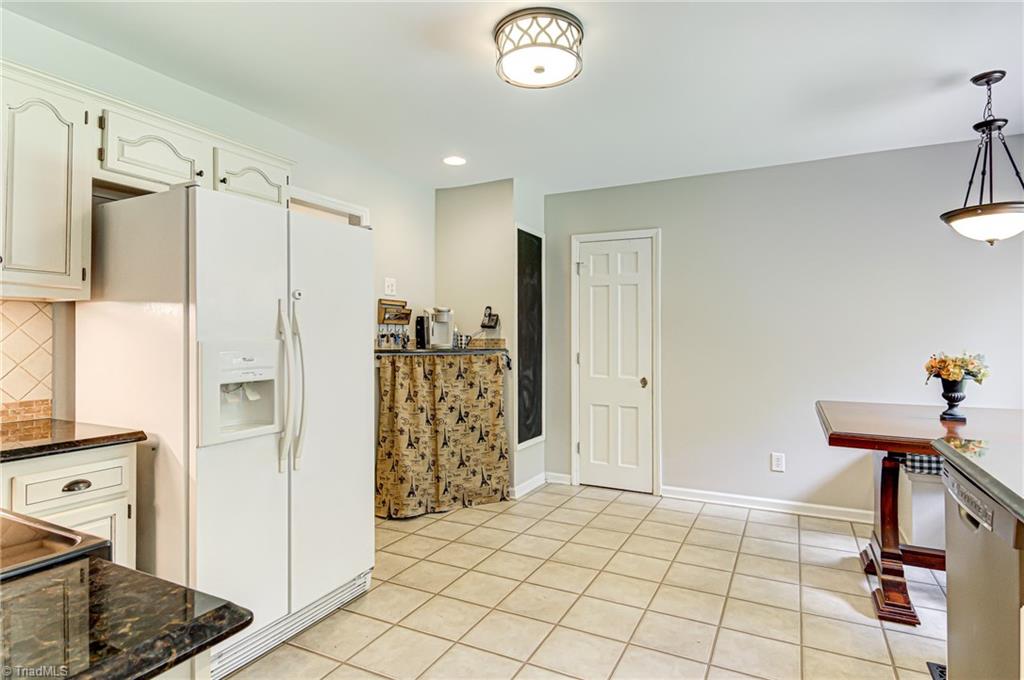 7906 Cress Court Oak Ridge, NC 27310 - Photo 10 of 29 Gallery Image 10