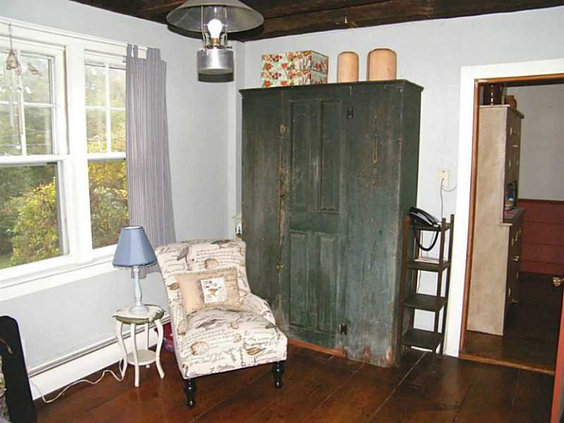 67 Wilbur Road Lincoln, RI 02865 - Photo 15 of 24 Other. SITTING ROOM OR BEDROOM