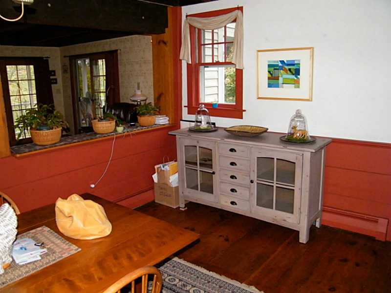67 Wilbur Road Lincoln, RI 02865 - Photo 9 of 24 Dining Room.