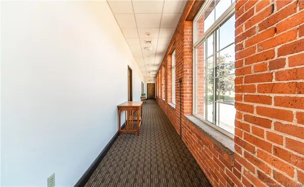 $1,700 | 10 Summit Street, Unit 4, East Hampton, CT 06424