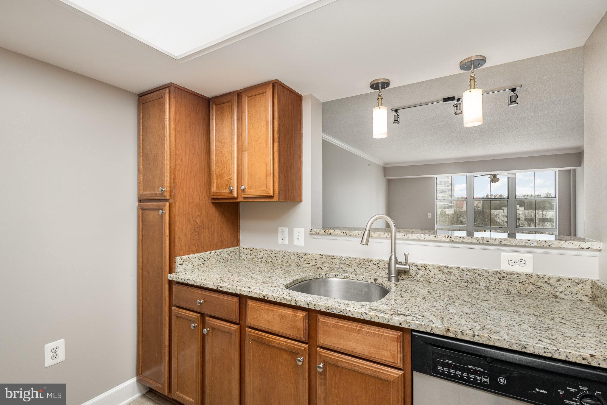 11800 Sunset Hills Road, Unit 619 Reston, VA 20190 - Photo 12 of 39 Gallery Image 12