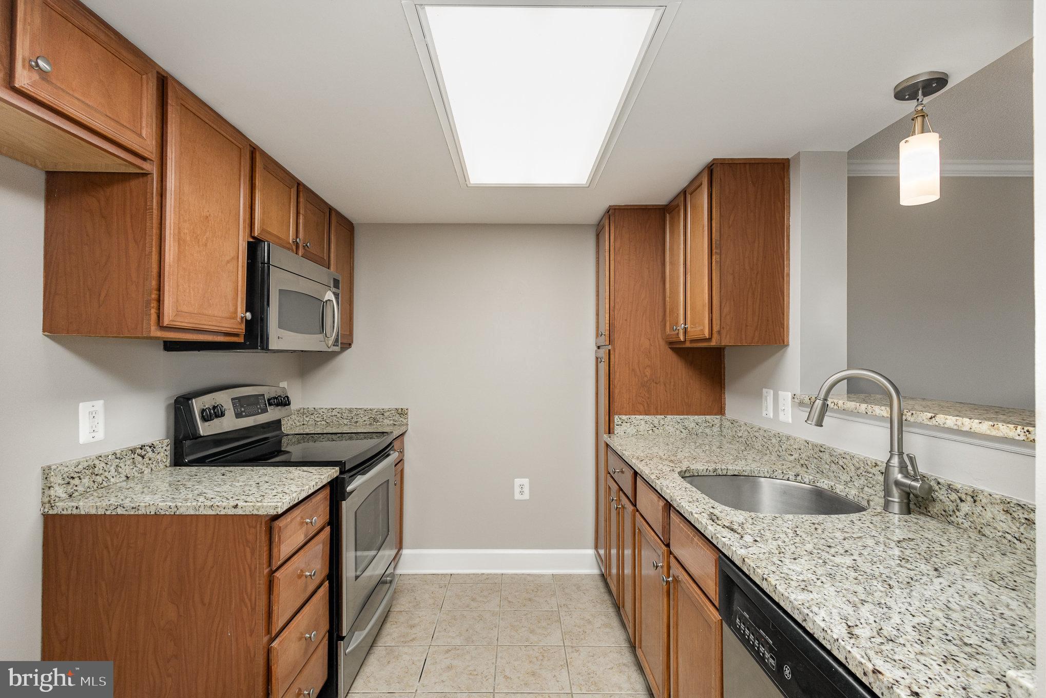 11800 Sunset Hills Road, Unit 619 Reston, VA 20190 - Photo 13 of 39 Gallery Image 13