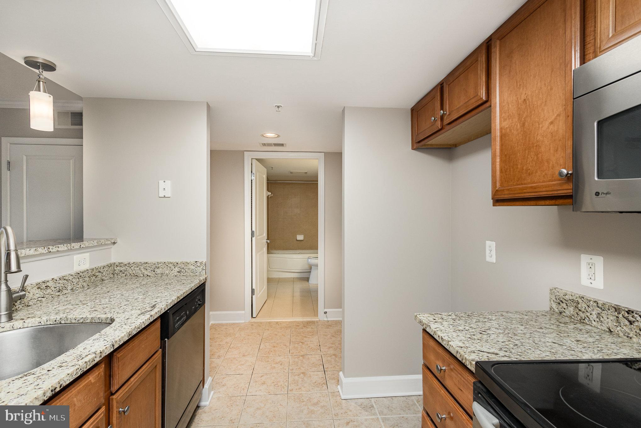 11800 Sunset Hills Road, Unit 619 Reston, VA 20190 - Photo 15 of 39 Gallery Image 15