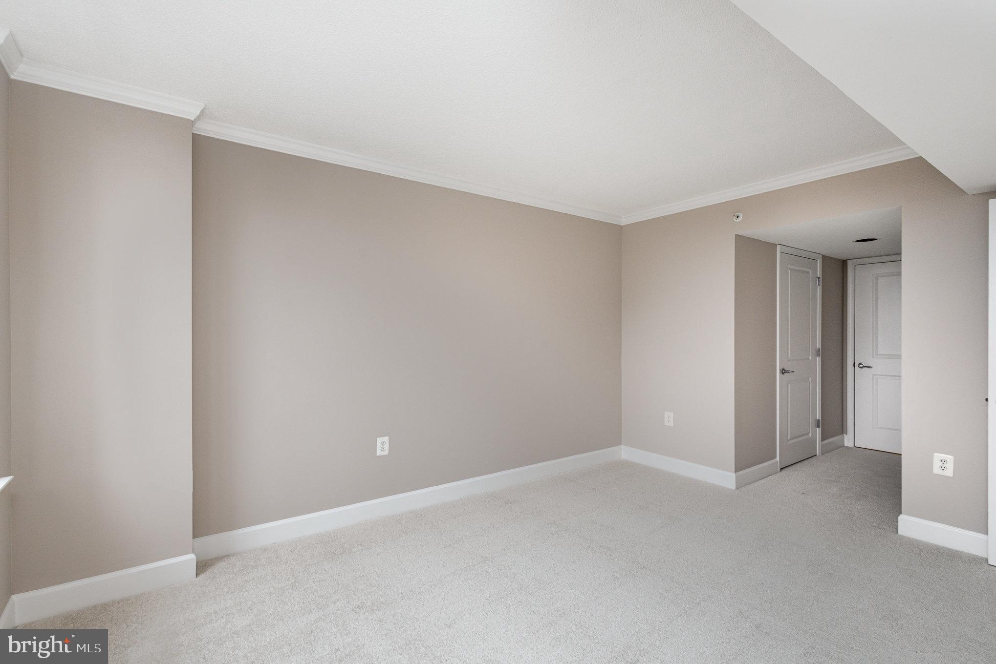 11800 Sunset Hills Road, Unit 619 Reston, VA 20190 - Photo 16 of 39 Nice-sized bedroom