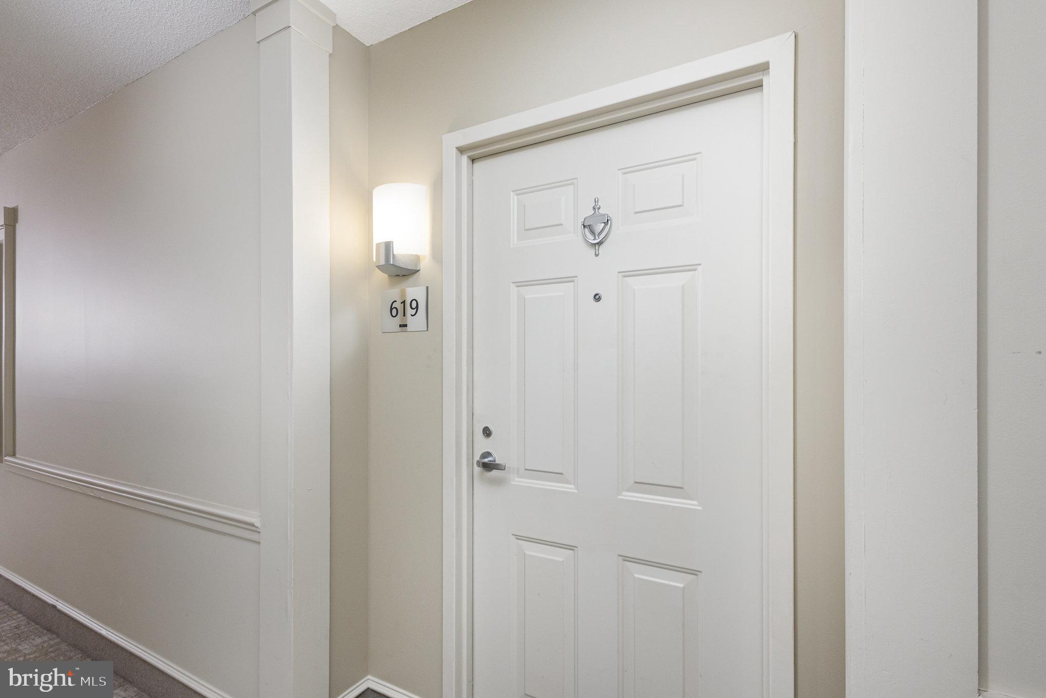 11800 Sunset Hills Road, Unit 619 Reston, VA 20190 - Photo 6 of 39 Bright entrance way