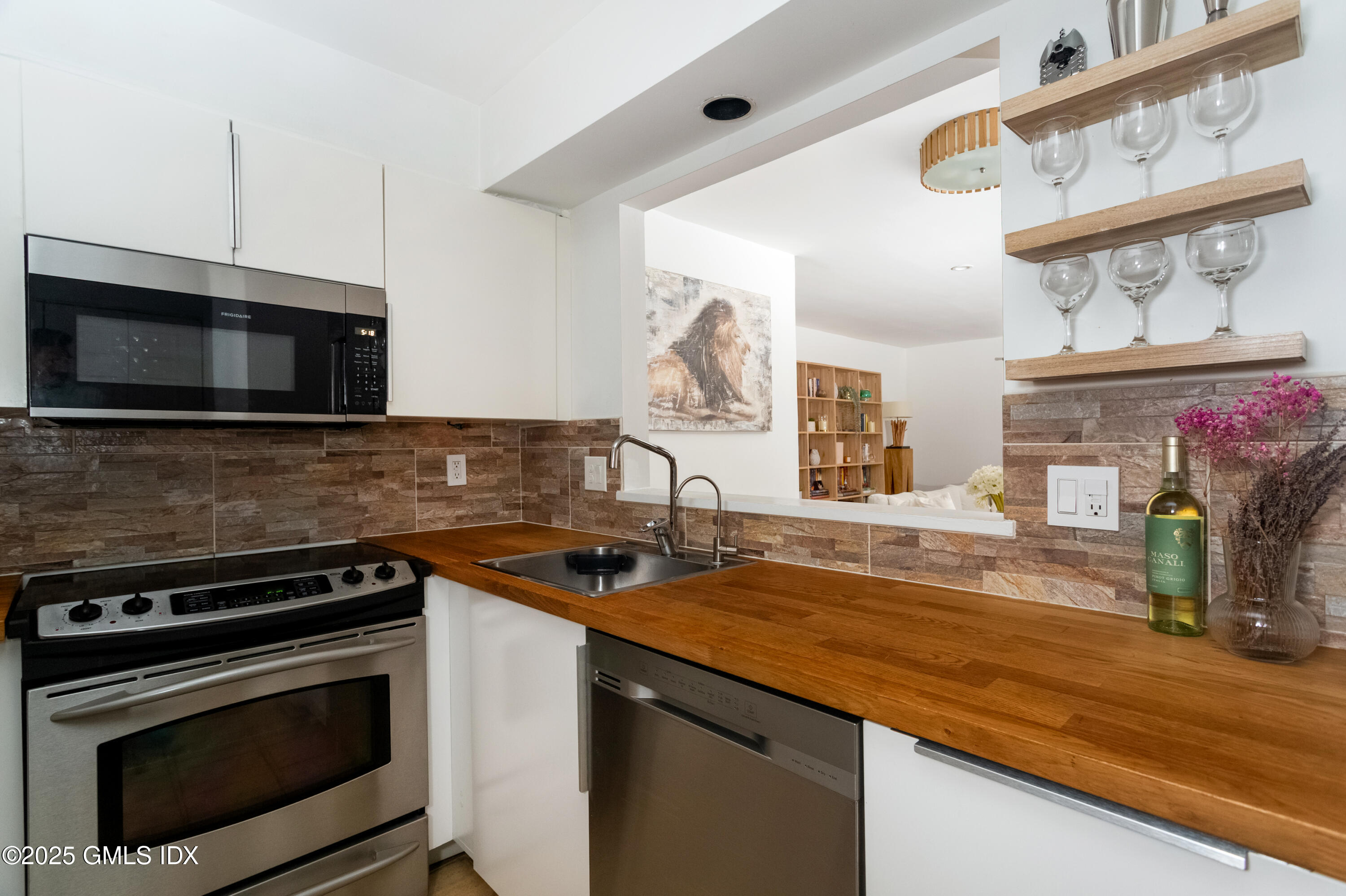 9 River Road, Unit 411 Cos Cob, CT 06807 - Photo 8 of 25 River_010