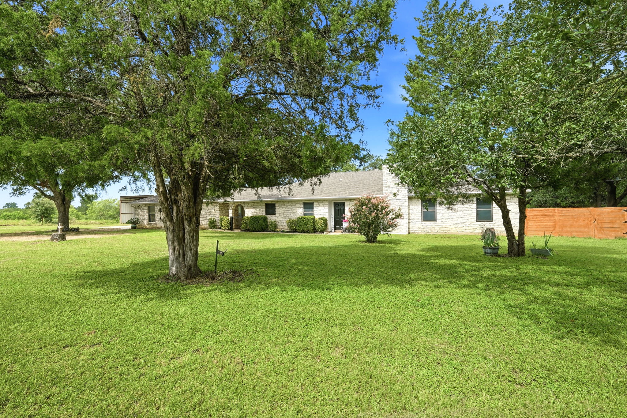 900 County Road 474 Elgin, TX 78621 - Photo 1 of 36
