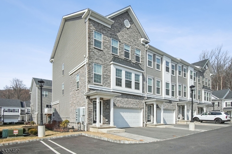 10 Cecala Road Morris Plains, NJ 07950 - Photo 22 of 25