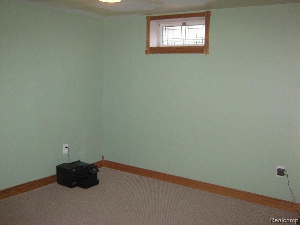 5430 Edgar Road Clarkston, MI 48346 - Photo 18 of 25 office area in basement