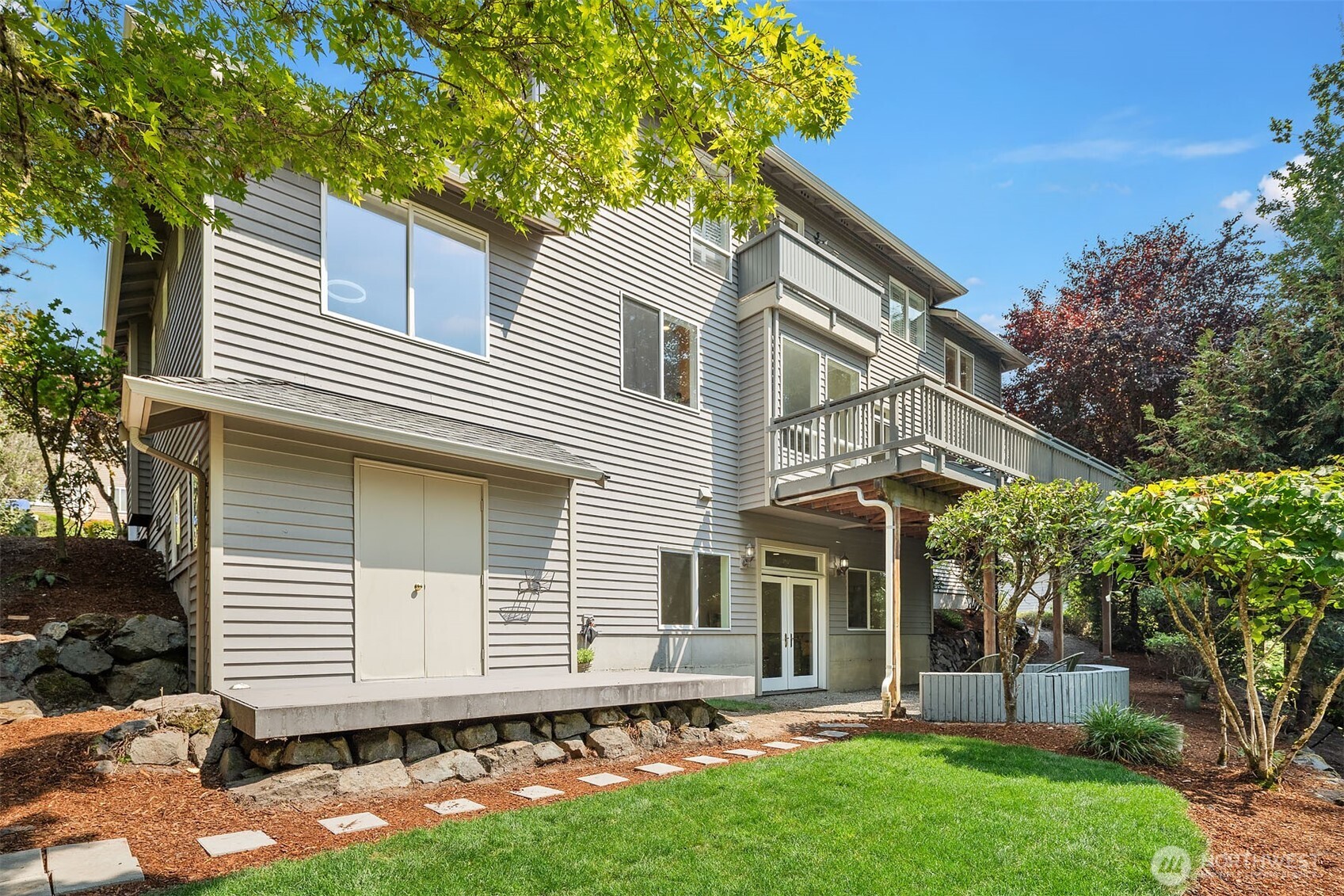 2501 134th Avenue Southeast Bellevue, WA 98005 - Photo 33 of 37 Gallery Image 33