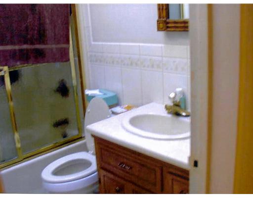 123 Glenbrook Road Warwick, RI 02889 - Photo 6 of 10 Bathroom.