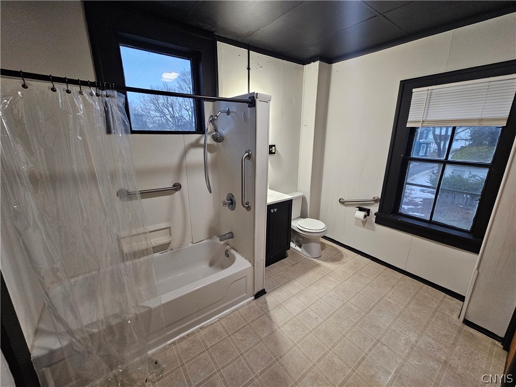 12-14 Howard Street Auburn, NY 13021 - Photo 37 of 48