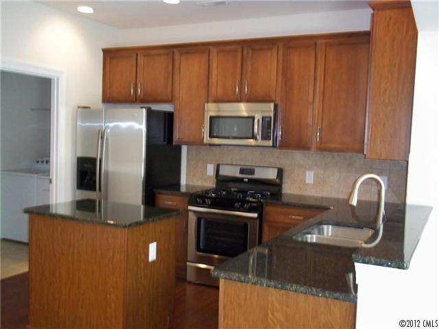 7142 Maricopa Road, Unit 231 Charlotte, NC 28277 - Photo 3 of 14 Gallery Image 3